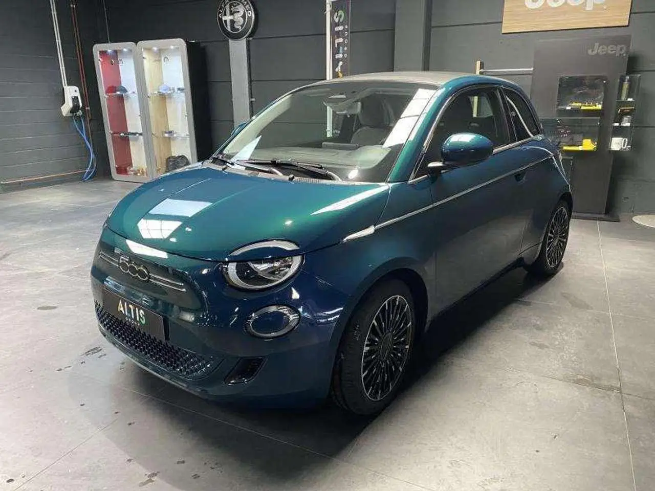 Photo 1 : Fiat 500 2023 Électrique