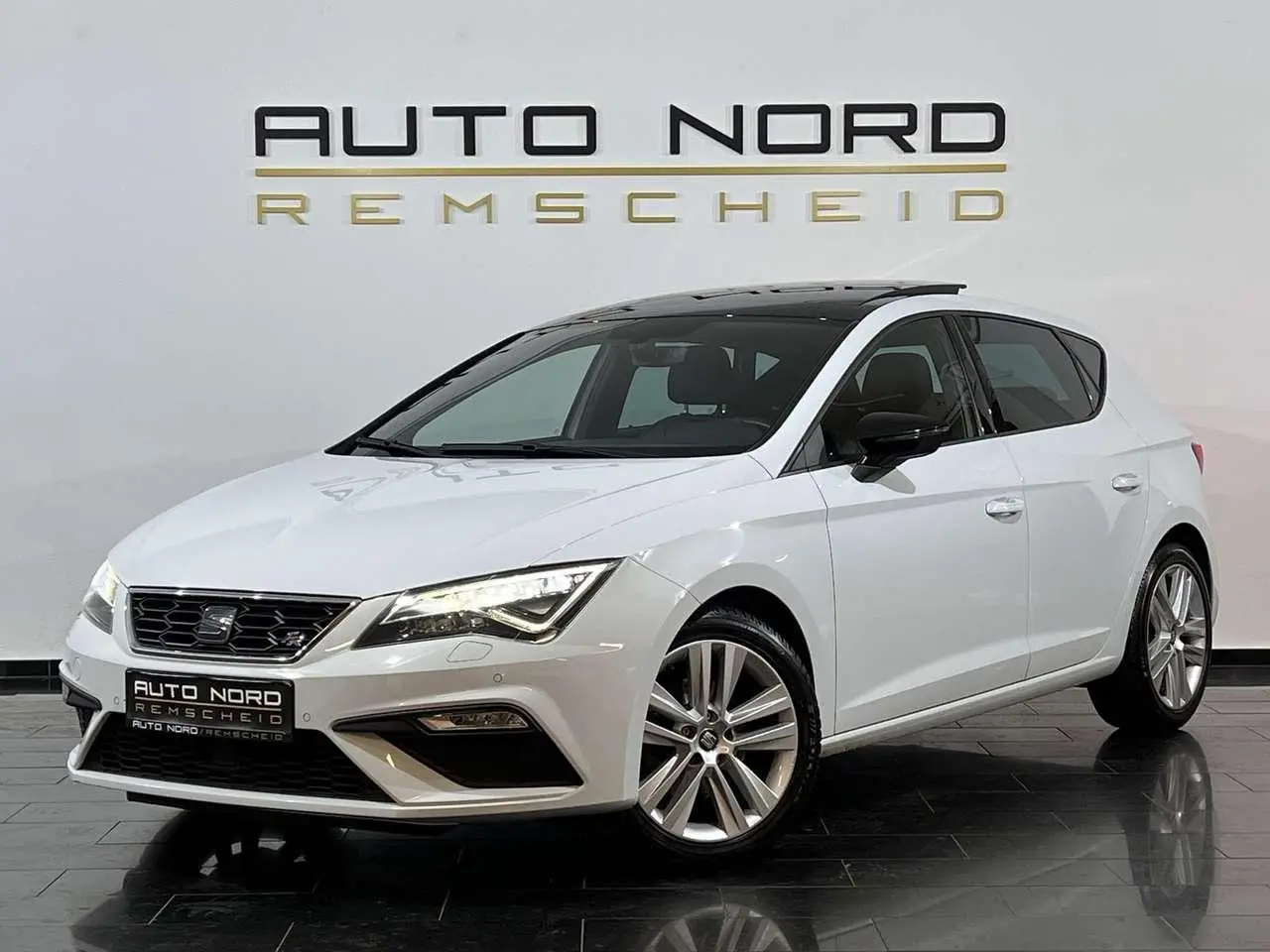 Photo 1 : Seat Leon 2019 Petrol