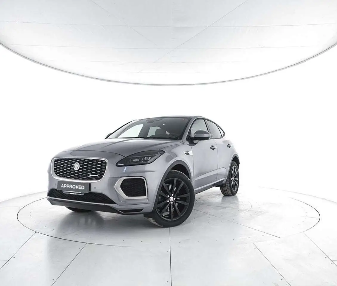 Photo 1 : Jaguar E-pace 2023 Hybride