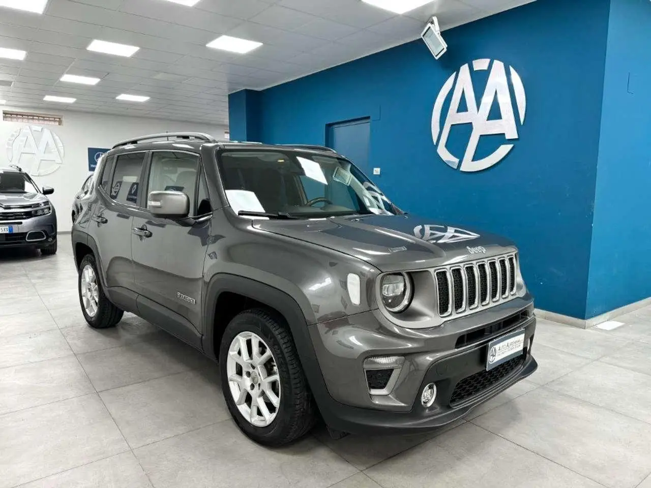 Photo 1 : Jeep Renegade 2019 Essence