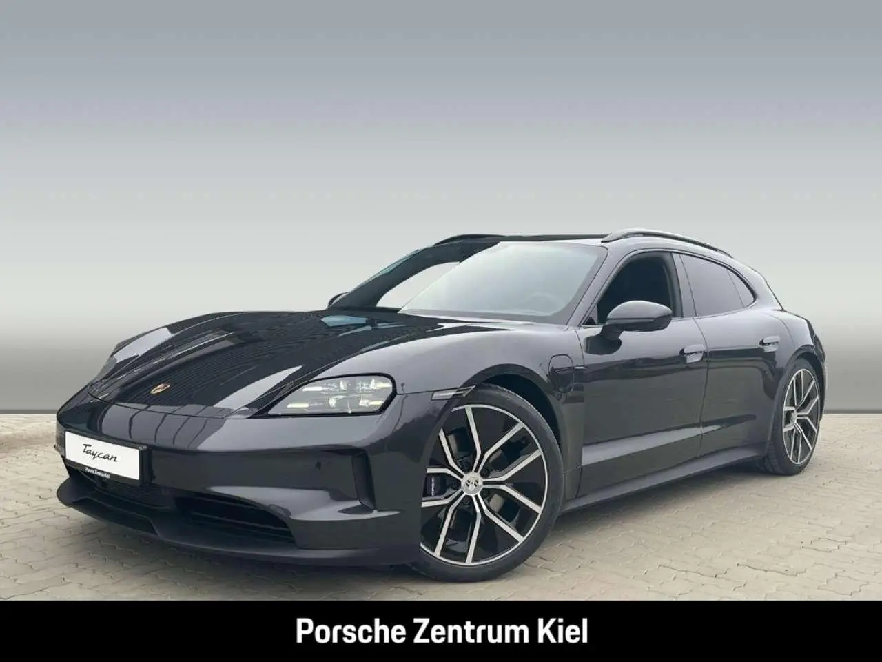 Photo 1 : Porsche Taycan 2024 Electric