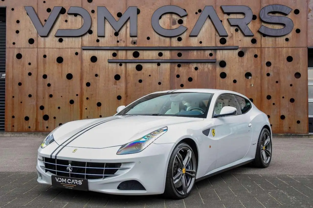 Photo 1 : Ferrari Ff 2015 Petrol