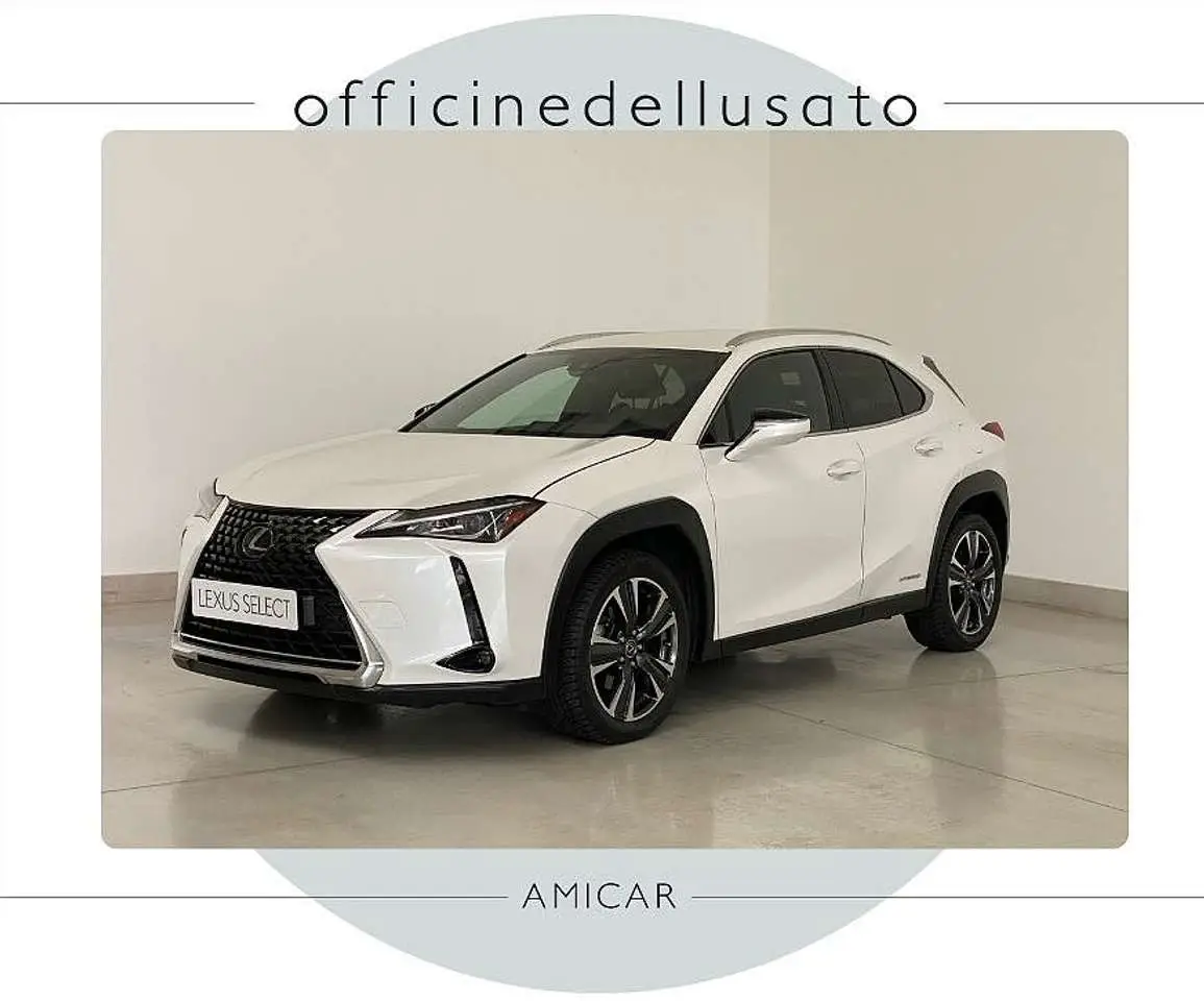 Photo 1 : Lexus Ux 2020 Hybride