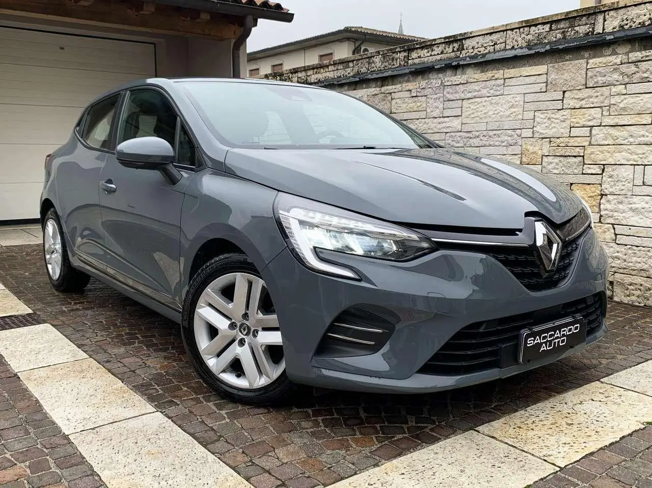 Photo 1 : Renault Clio 2021 GPL