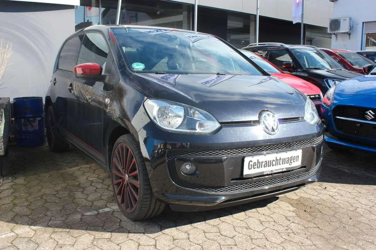 Photo 1 : Volkswagen Up! 2016 Petrol