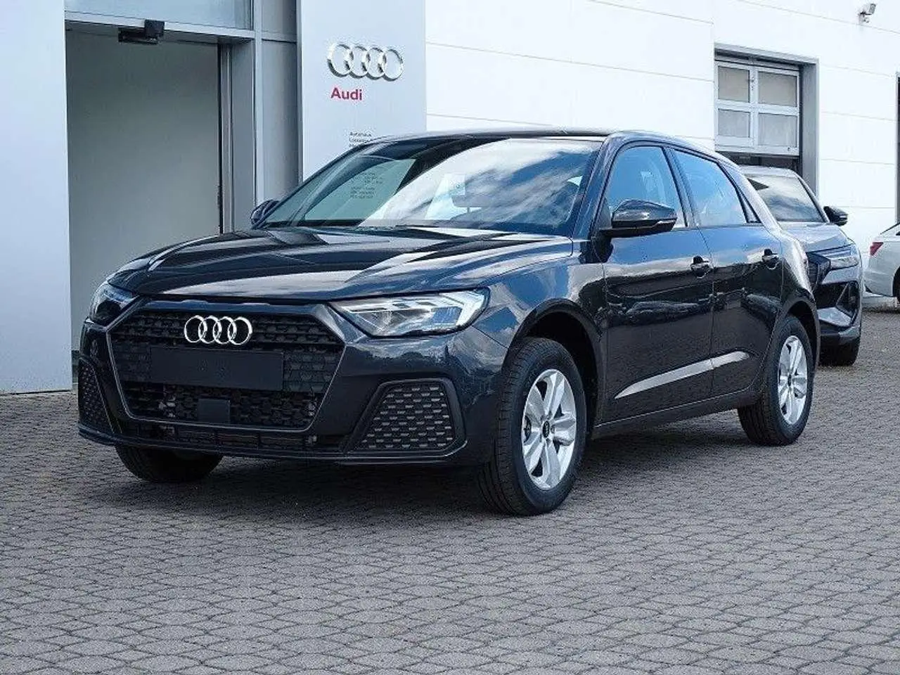 Photo 1 : Audi A1 2024 Essence