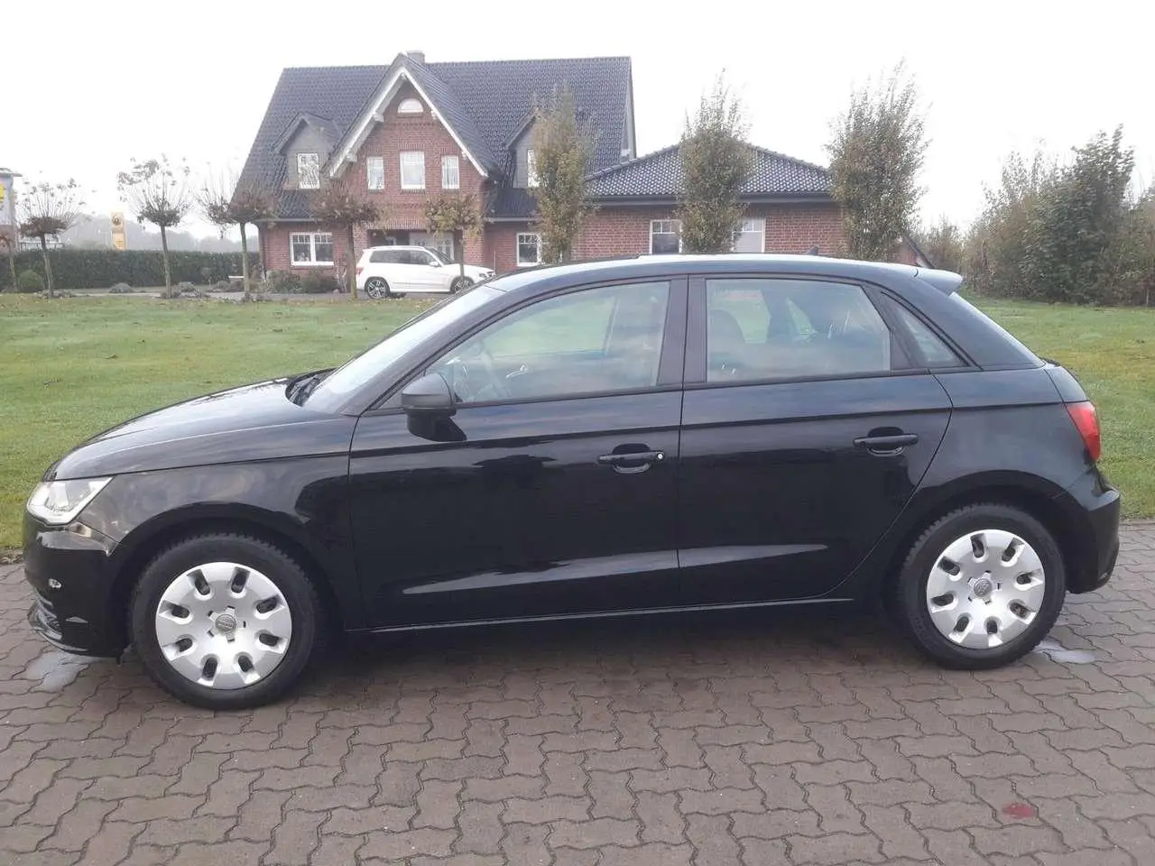 Photo 1 : Audi A1 2015 Petrol