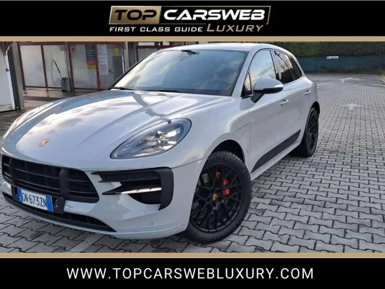 Photo 1 : Porsche Macan 2021 Essence