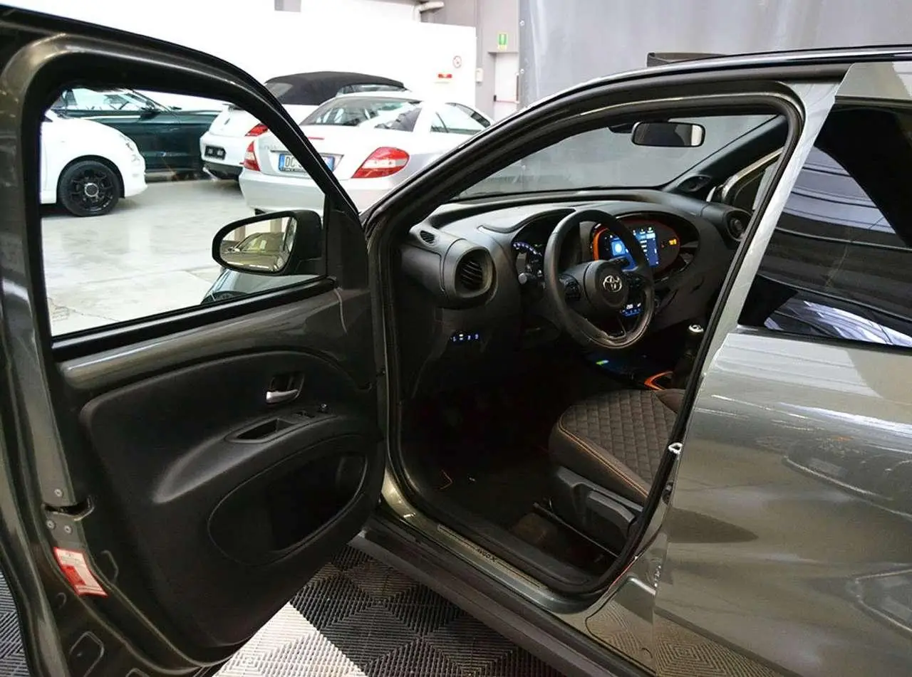 Photo 1 : Toyota Aygo X 2022 Essence