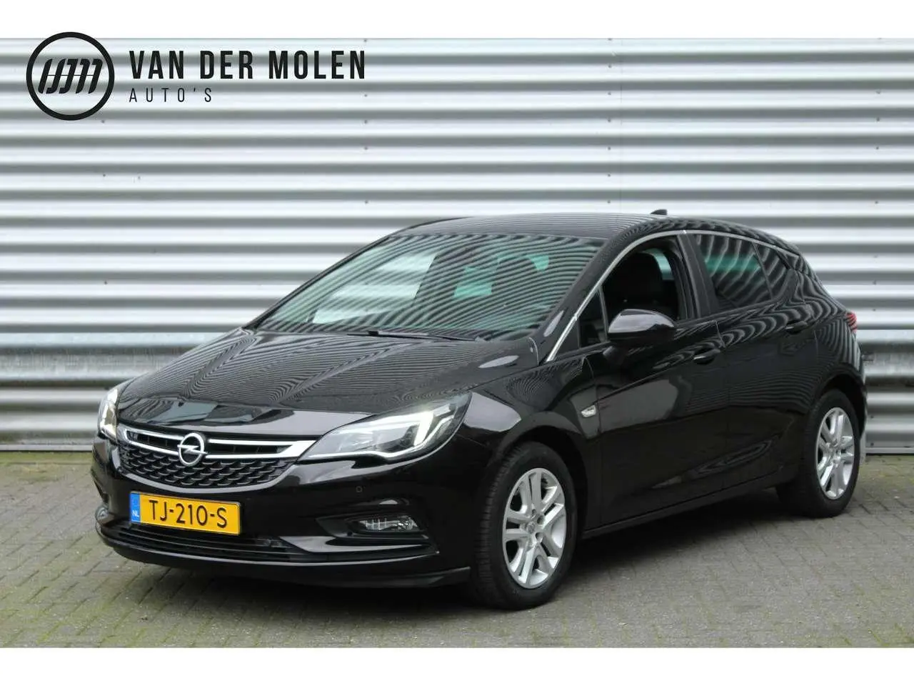 Photo 1 : Opel Astra 2018 Essence