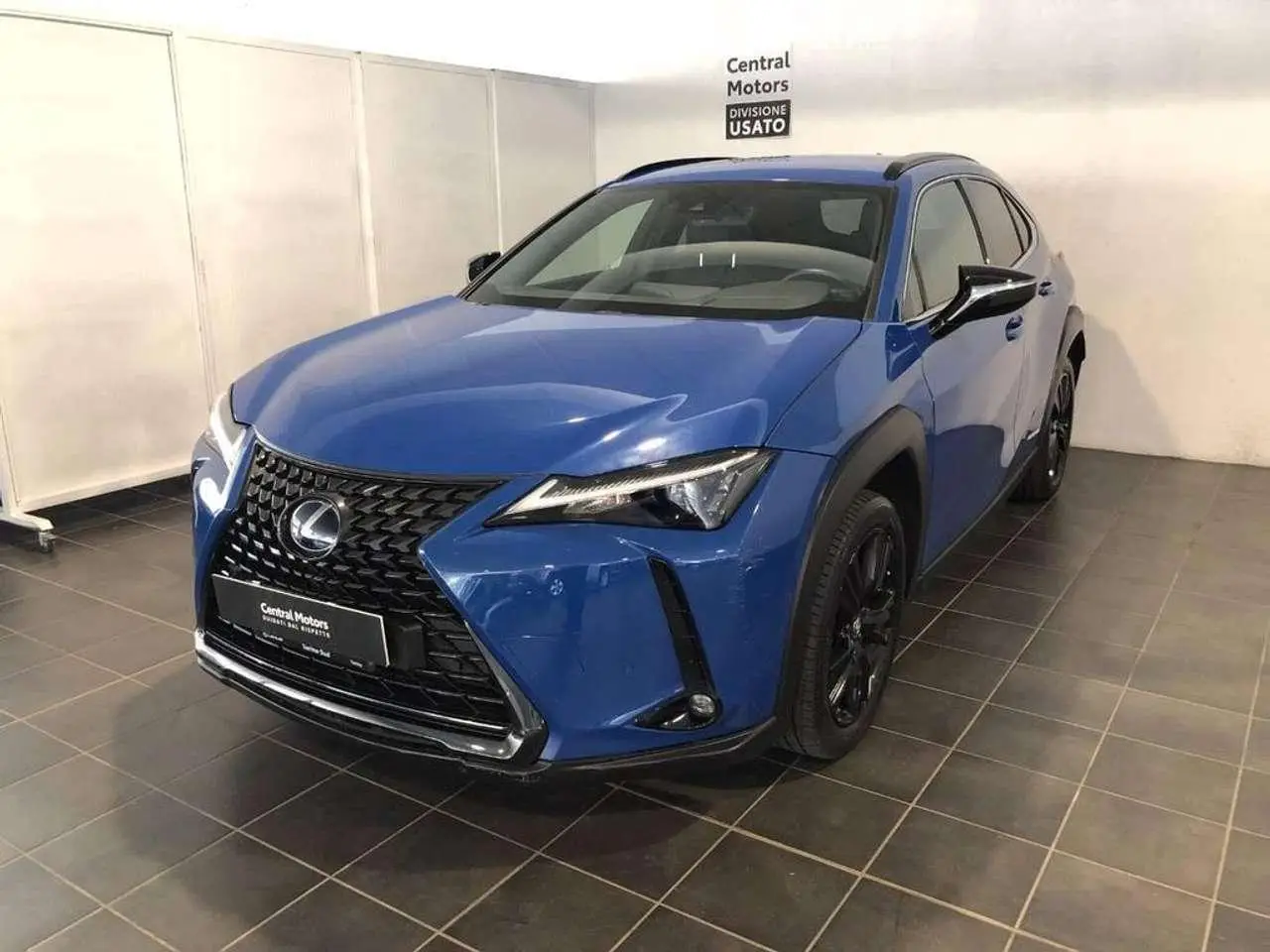 Photo 1 : Lexus Ux 2021 Hybrid