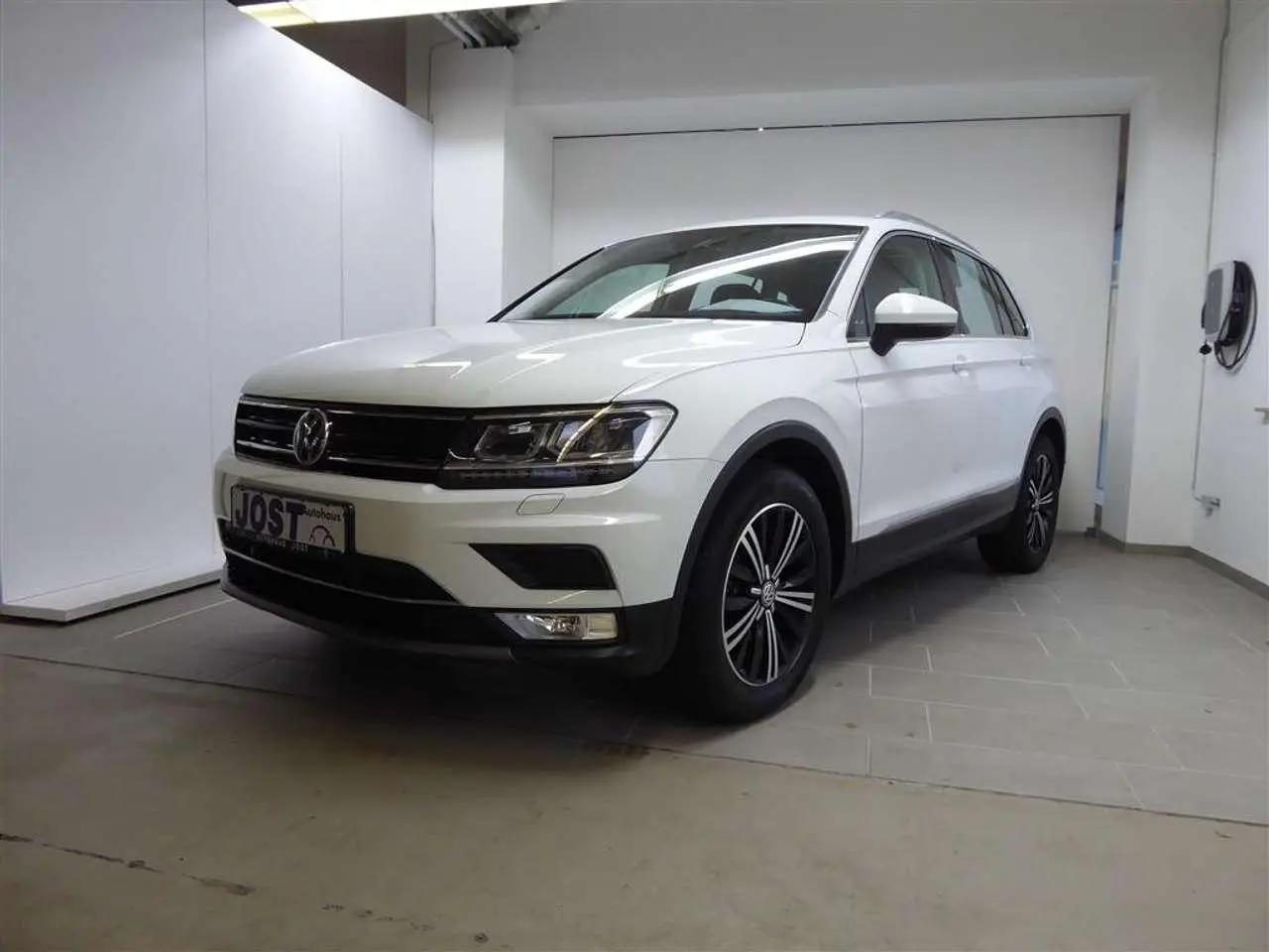 Photo 1 : Volkswagen Tiguan 2016 Diesel