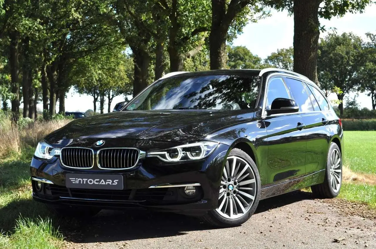 Photo 1 : Bmw Serie 3 2016 Petrol