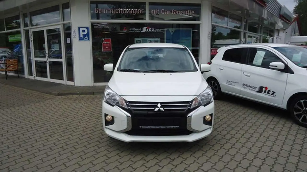 Photo 1 : Mitsubishi Space Star 2024 Petrol