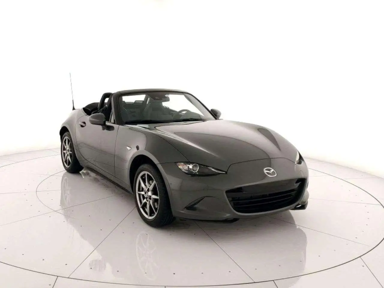 Photo 1 : Mazda Mx-5 2024 Petrol