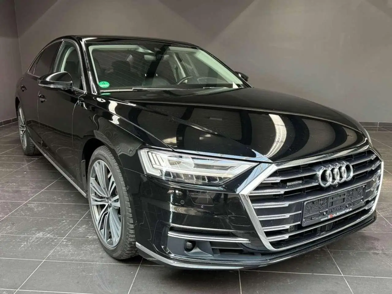 Photo 1 : Audi A8 2019 Essence