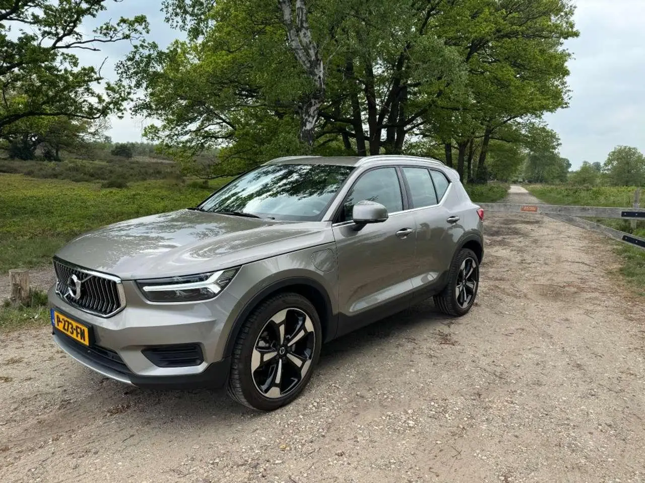 Photo 1 : Volvo Xc40 2021 Hybrid