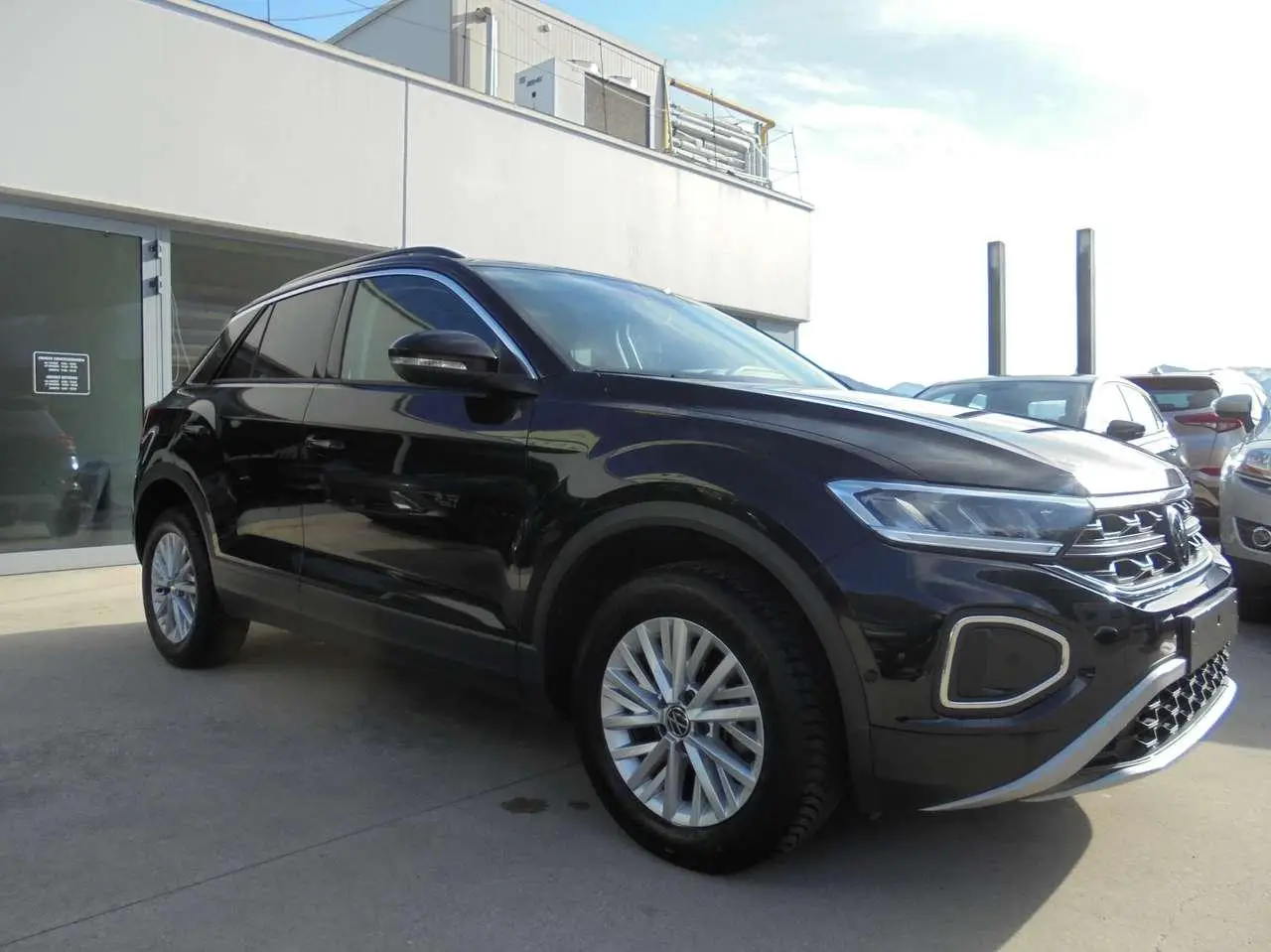 Photo 1 : Volkswagen T-roc 2023 Petrol