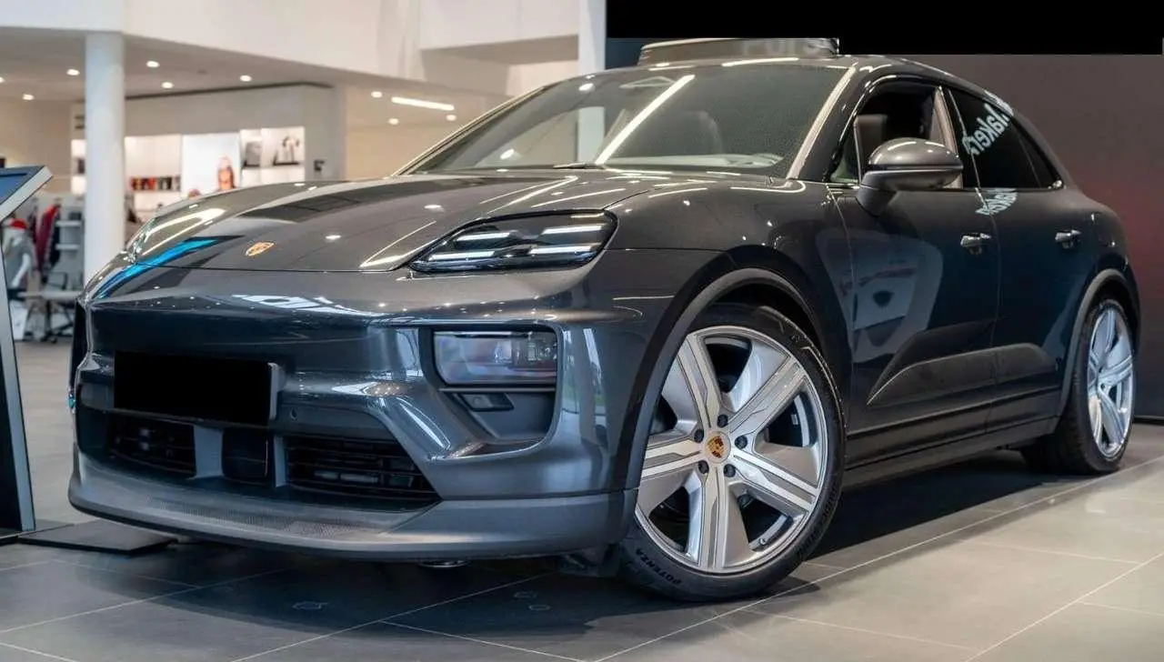 Photo 1 : Porsche Macan 2024 Electric