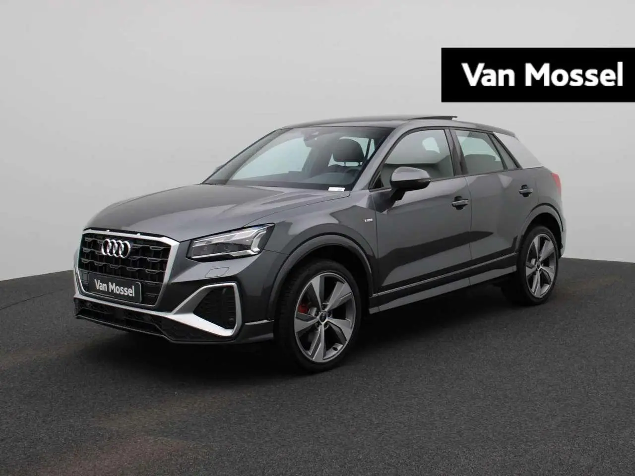 Photo 1 : Audi Q2 2023 Petrol