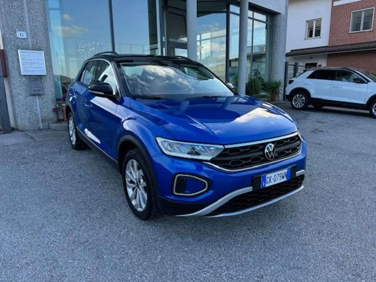 Photo 1 : Volkswagen T-roc 2022 Petrol