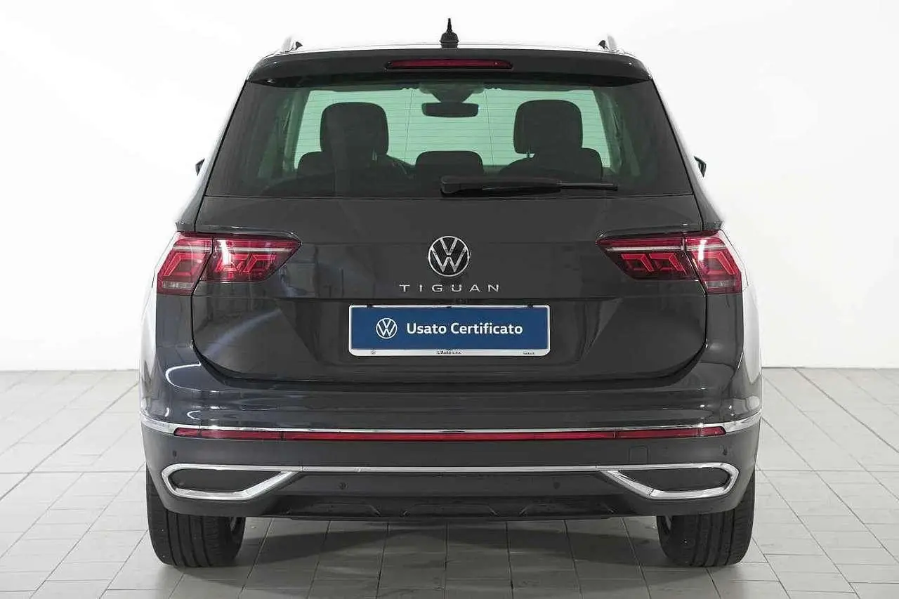 Photo 1 : Volkswagen Tiguan 2021 Petrol