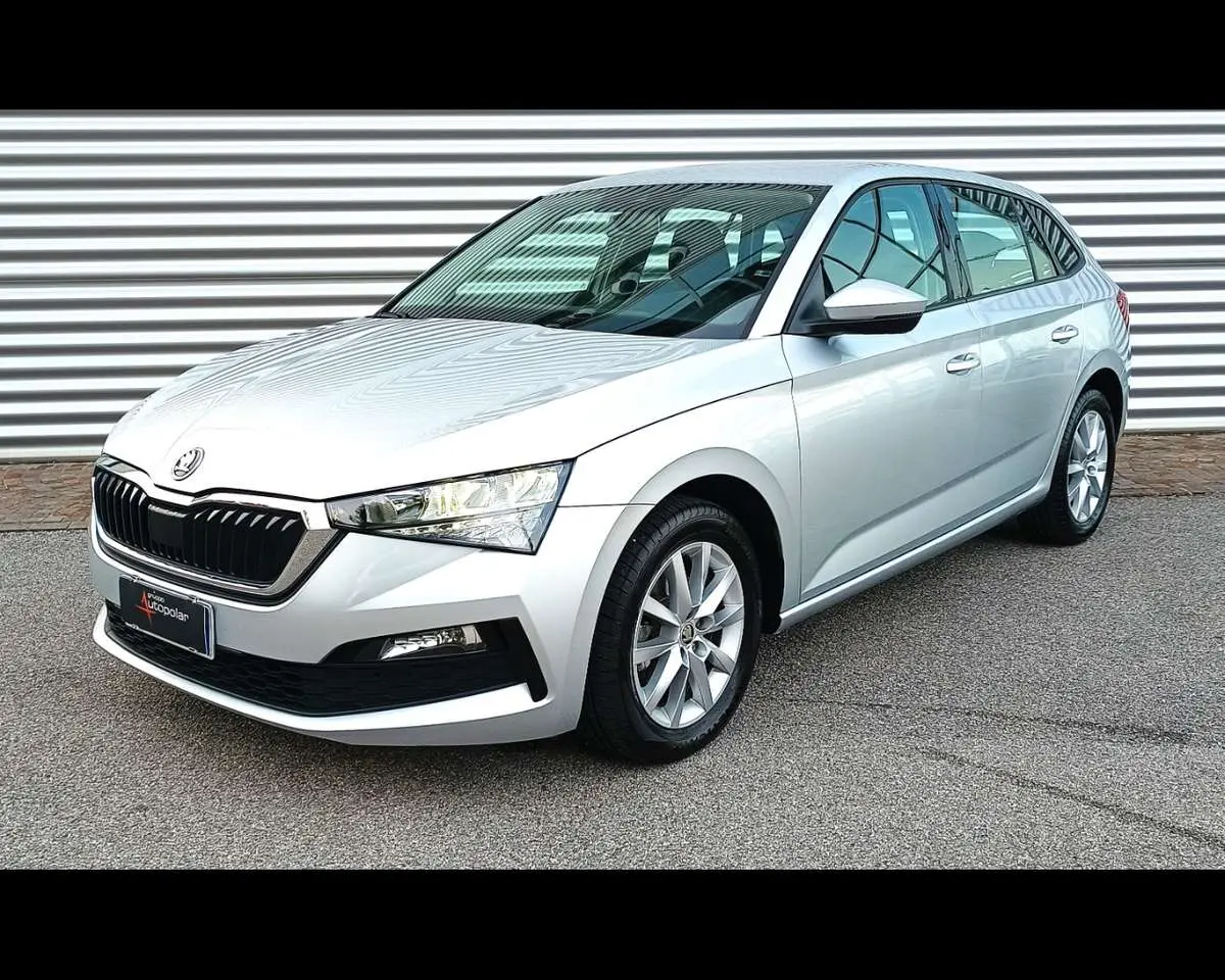 Photo 1 : Skoda Scala 2020 Petrol