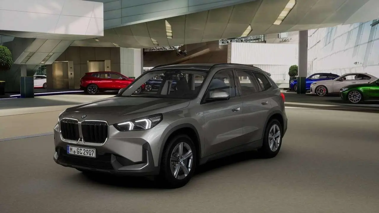 Photo 1 : Bmw X1 2024 Petrol