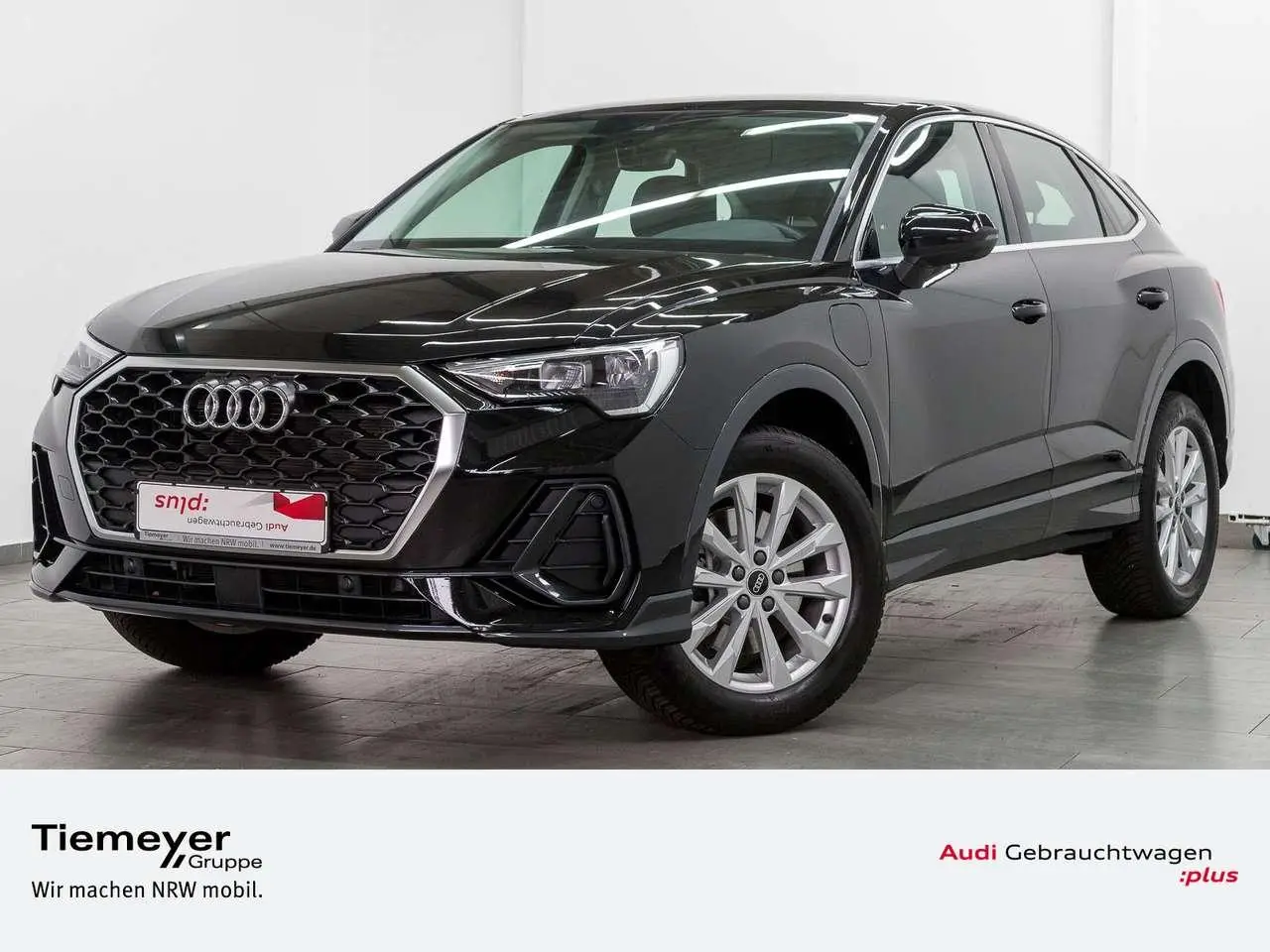 Photo 1 : Audi Q3 2022 Hybrid