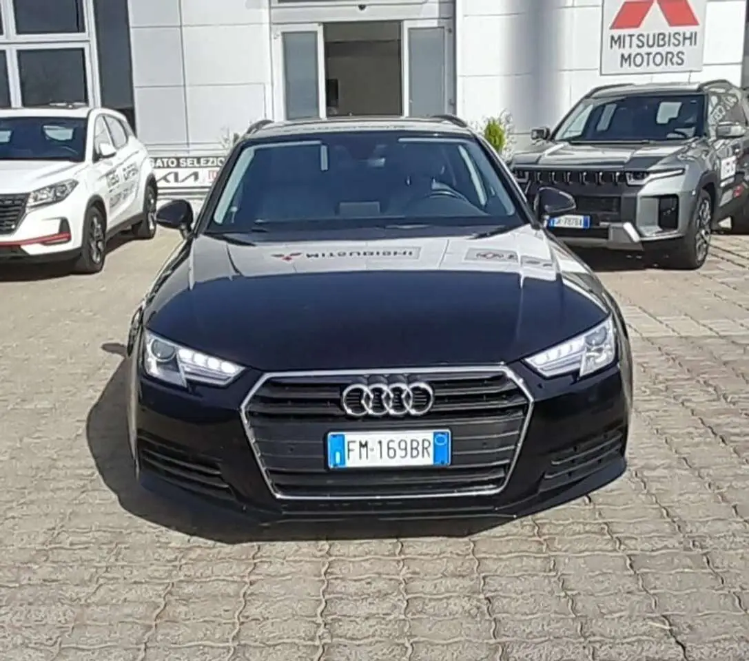 Photo 1 : Audi A4 2017 Diesel