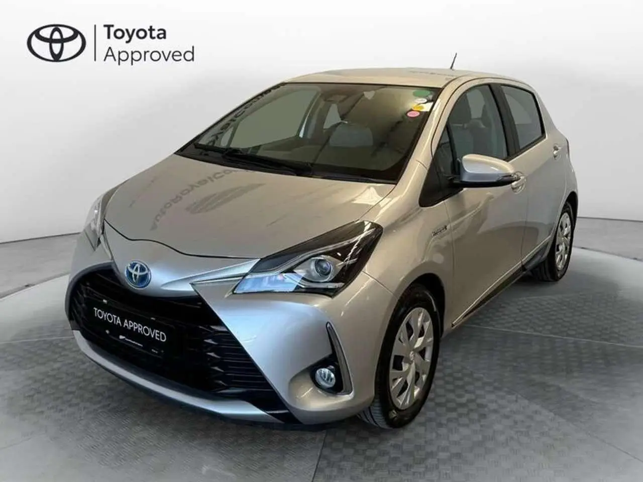 Photo 1 : Toyota Yaris 2018 Hybride