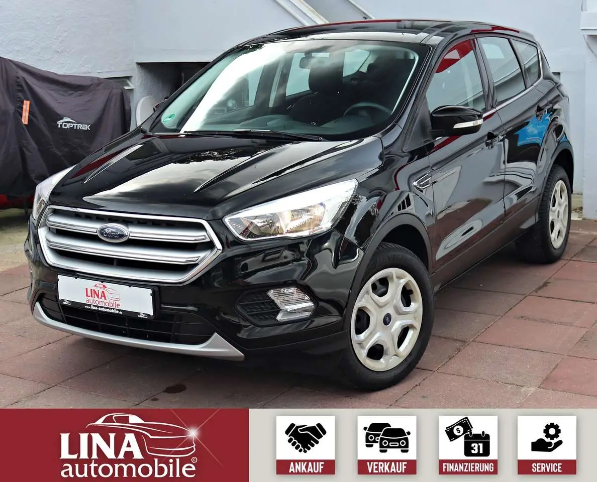 Photo 1 : Ford Kuga 2018 Petrol