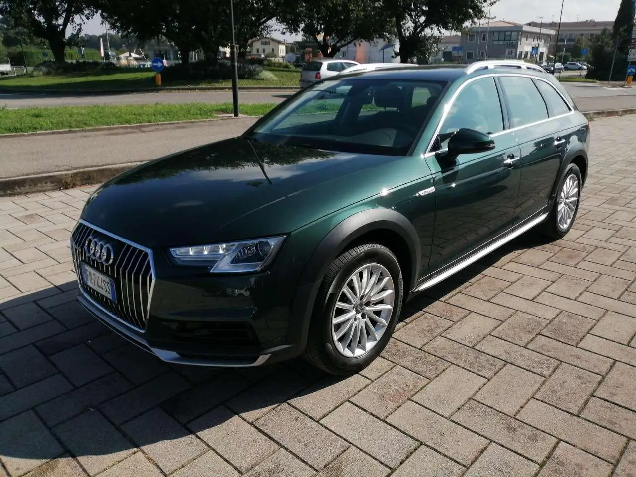 Photo 1 : Audi A4 2018 Diesel