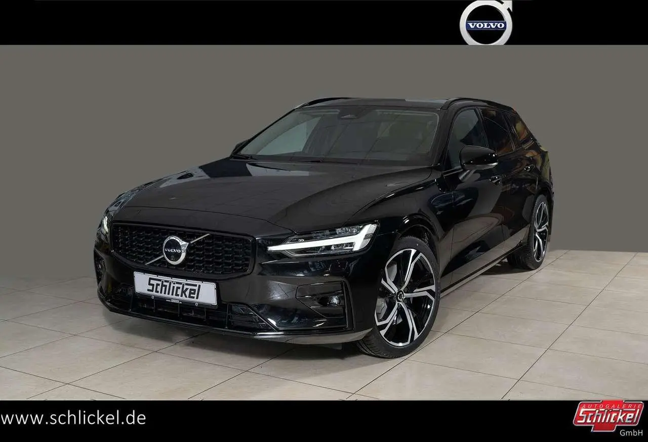 Photo 1 : Volvo V60 2024 Diesel