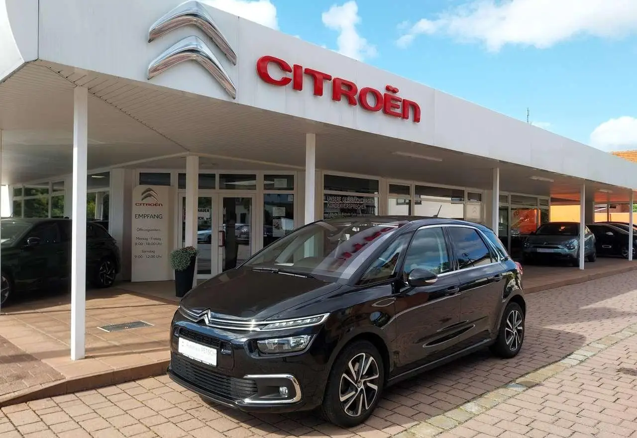 Photo 1 : Citroen C4 2018 Petrol