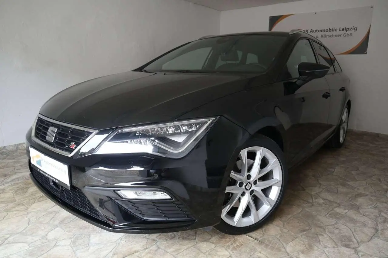 Photo 1 : Seat Leon 2017 Petrol