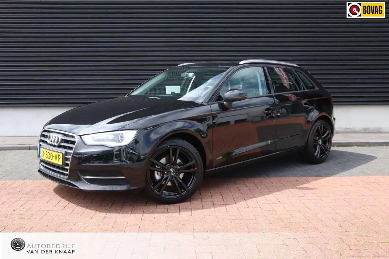 Photo 1 : Audi A3 2015 Petrol