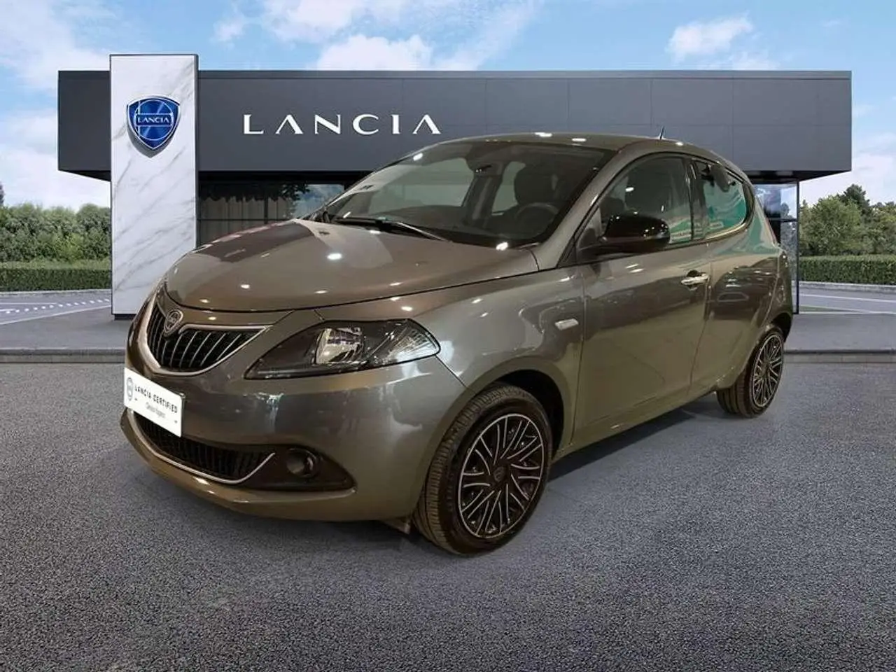 Photo 1 : Lancia Ypsilon 2022 Petrol