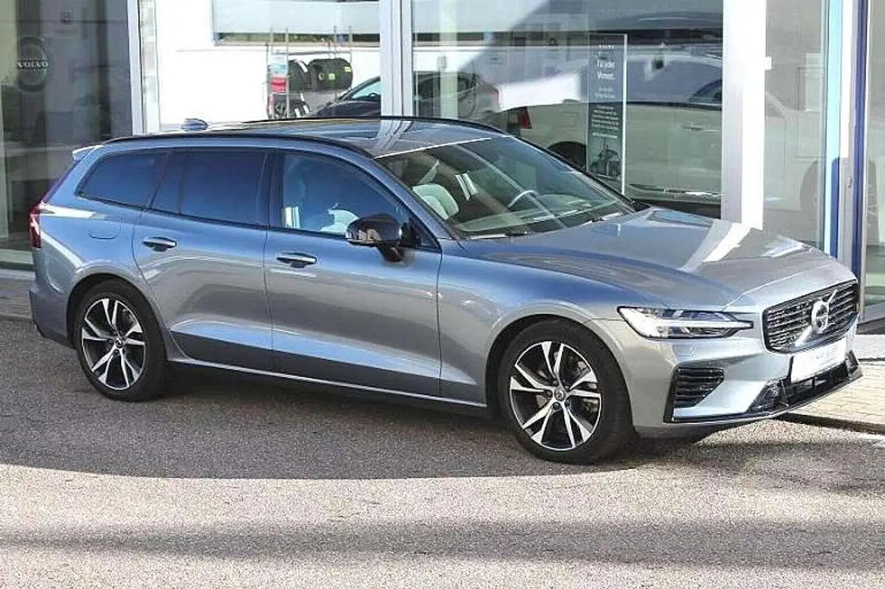 Photo 1 : Volvo V60 2021 Hybrid