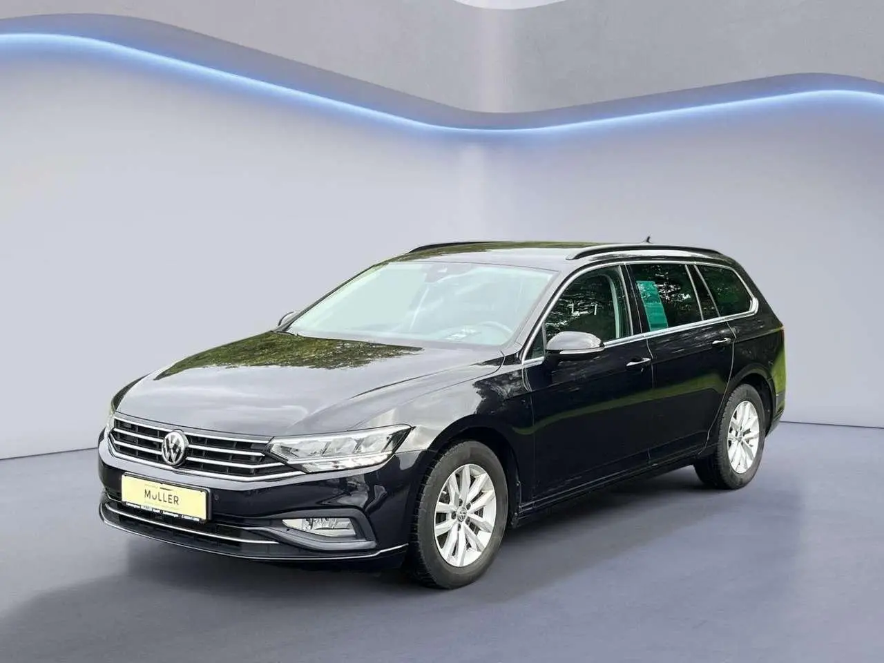 Photo 1 : Volkswagen Passat 2019 Petrol