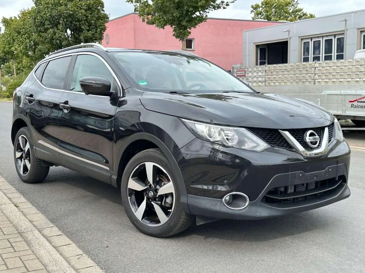 Photo 1 : Nissan Qashqai 2016 Petrol