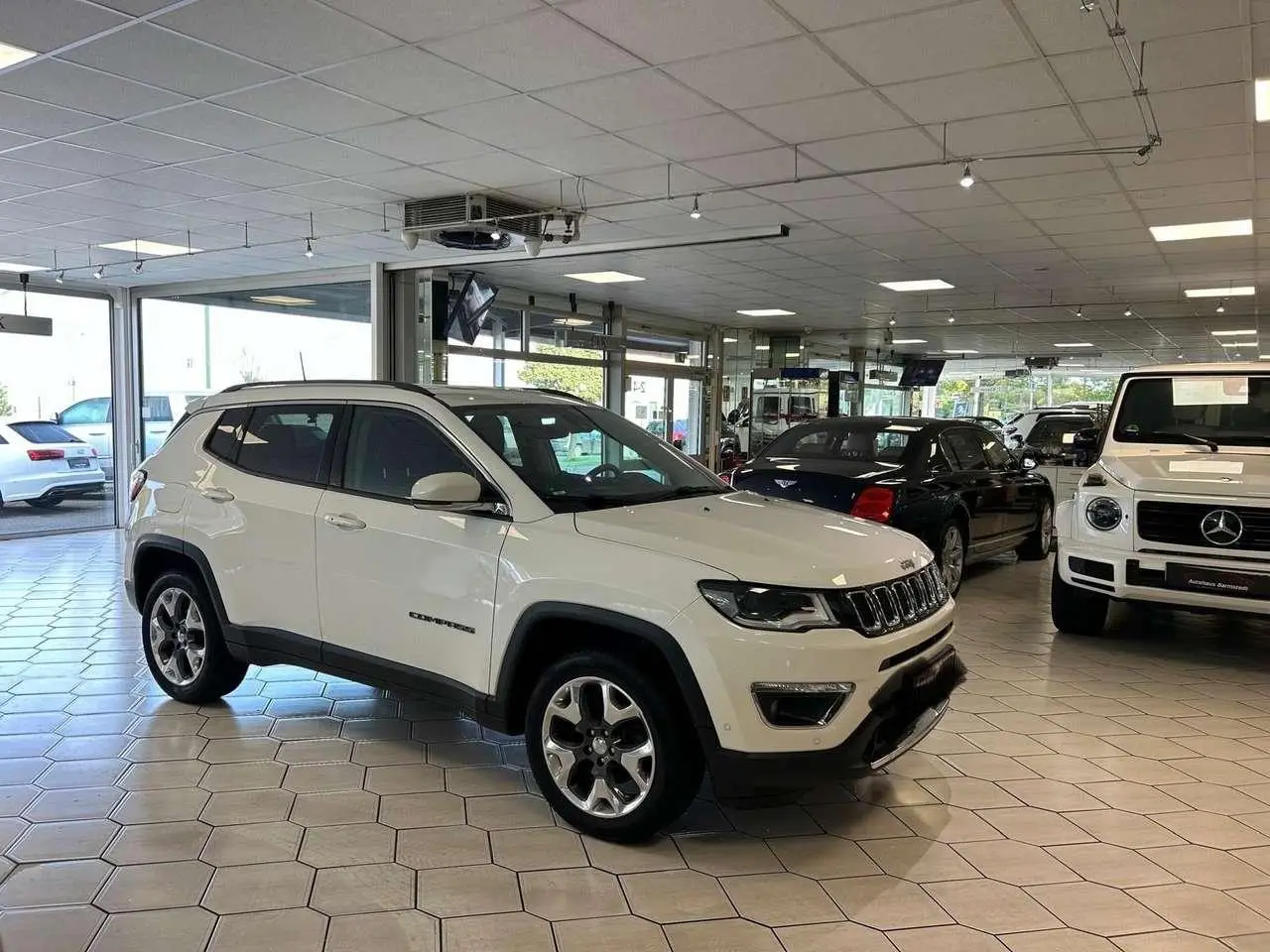 Photo 1 : Jeep Compass 2018 Petrol