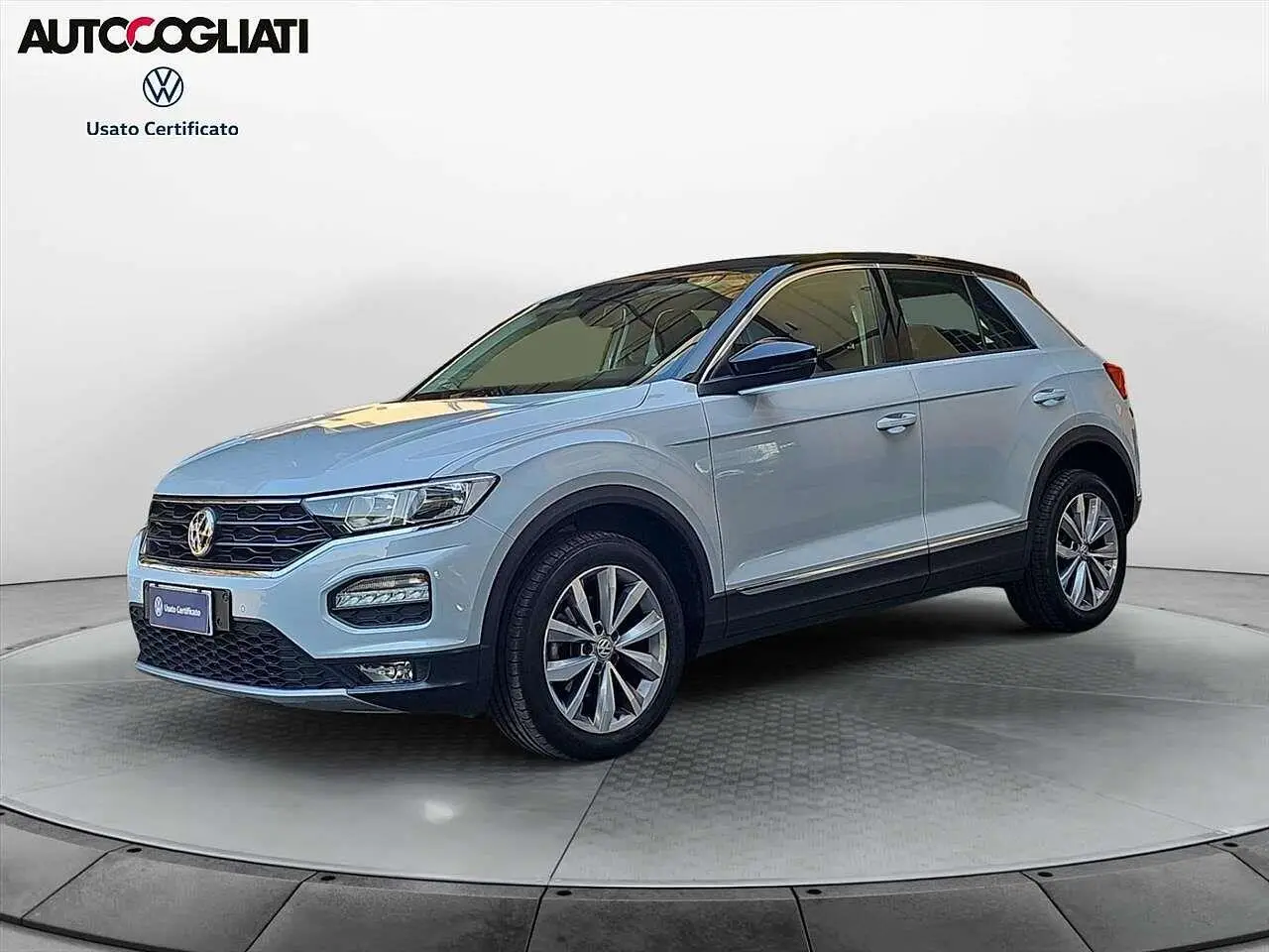 Photo 1 : Volkswagen T-roc 2020 Essence