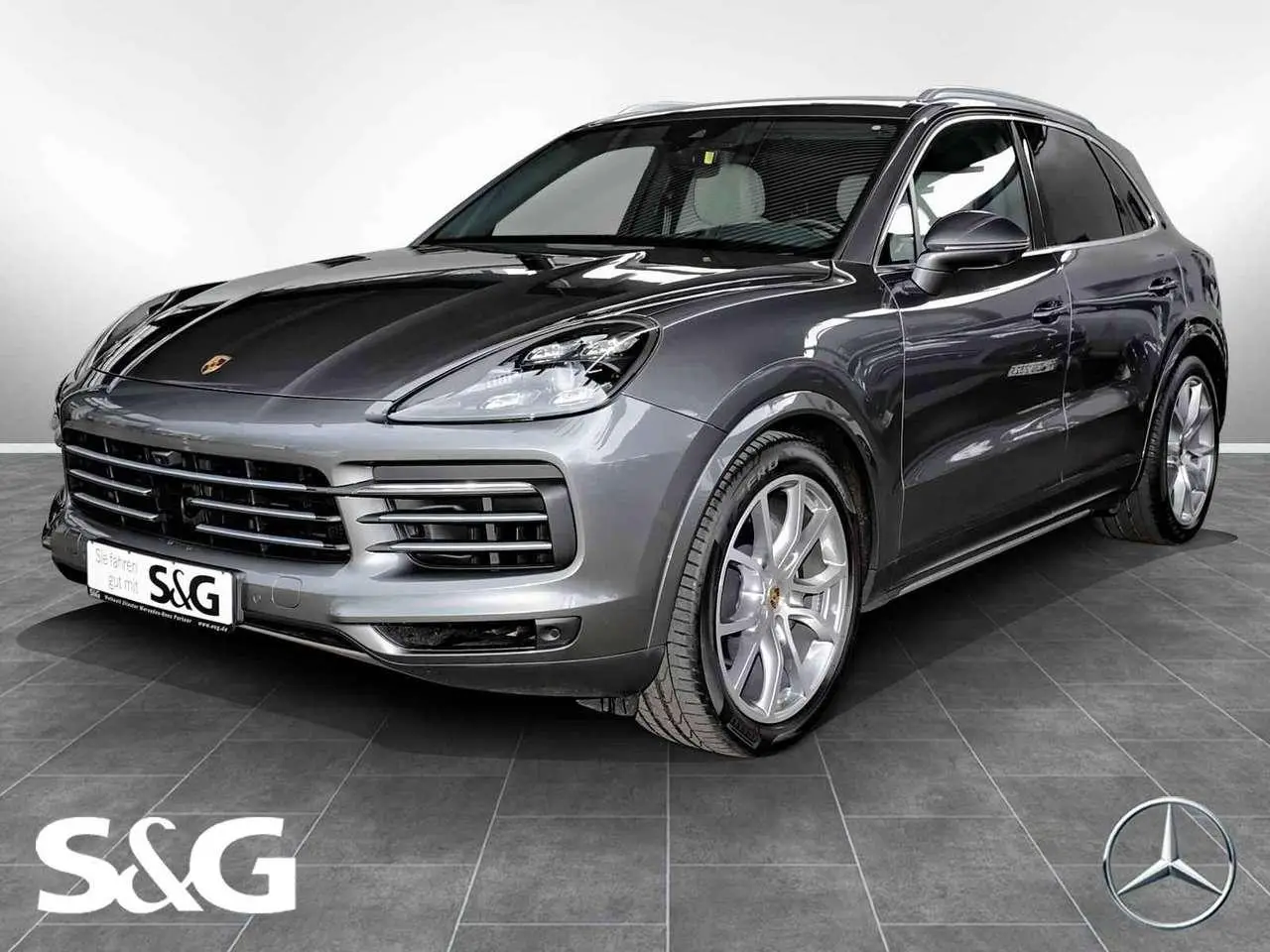 Photo 1 : Porsche Cayenne 2019 Petrol