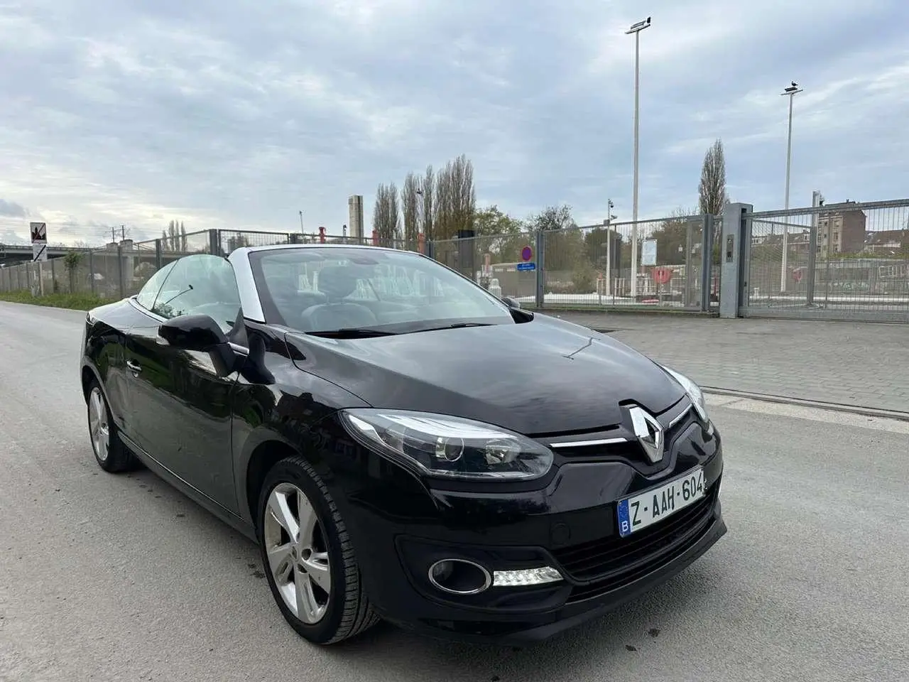 Photo 1 : Renault Megane 2014 Essence