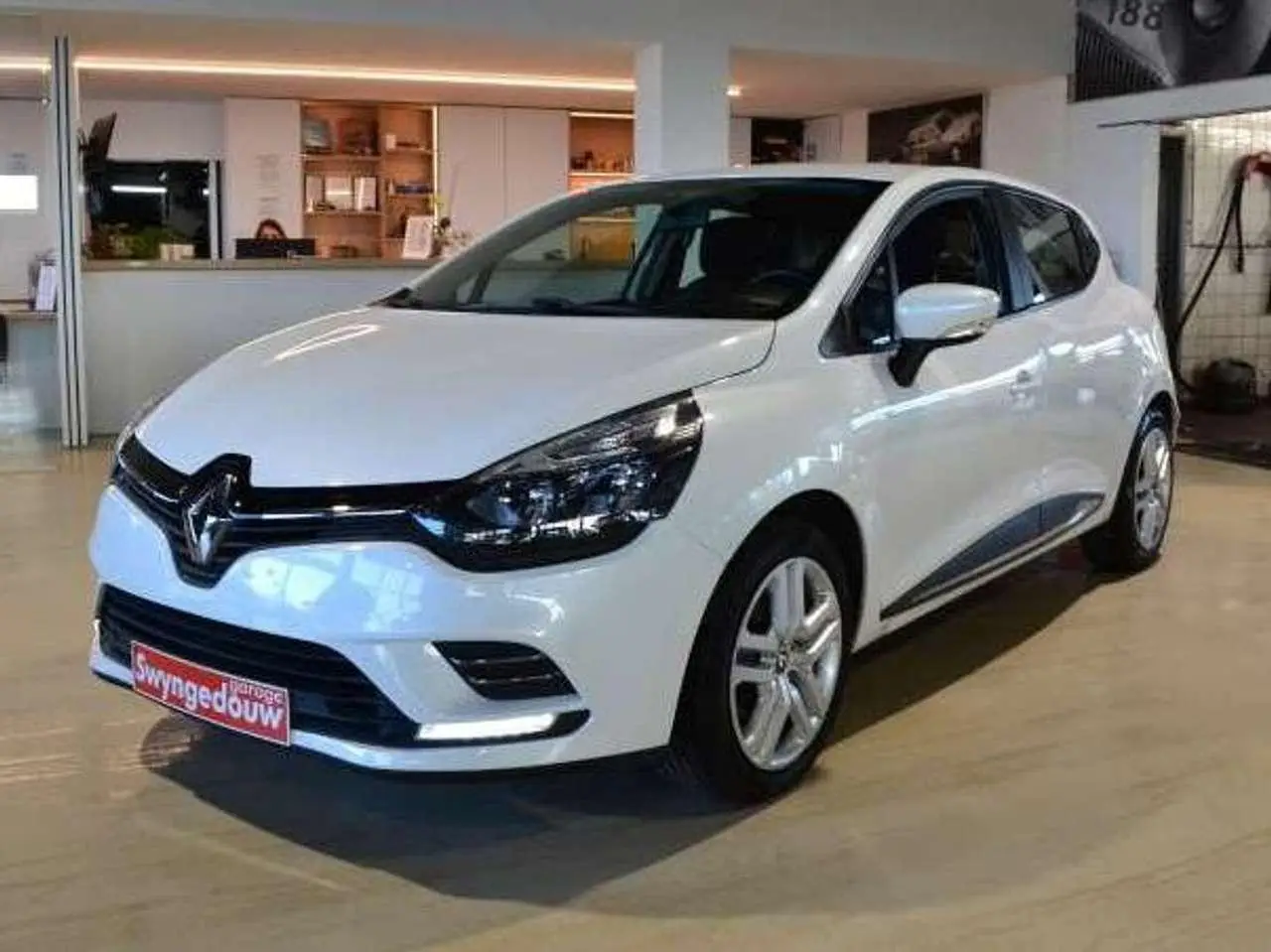 Photo 1 : Renault Clio 2018 Essence