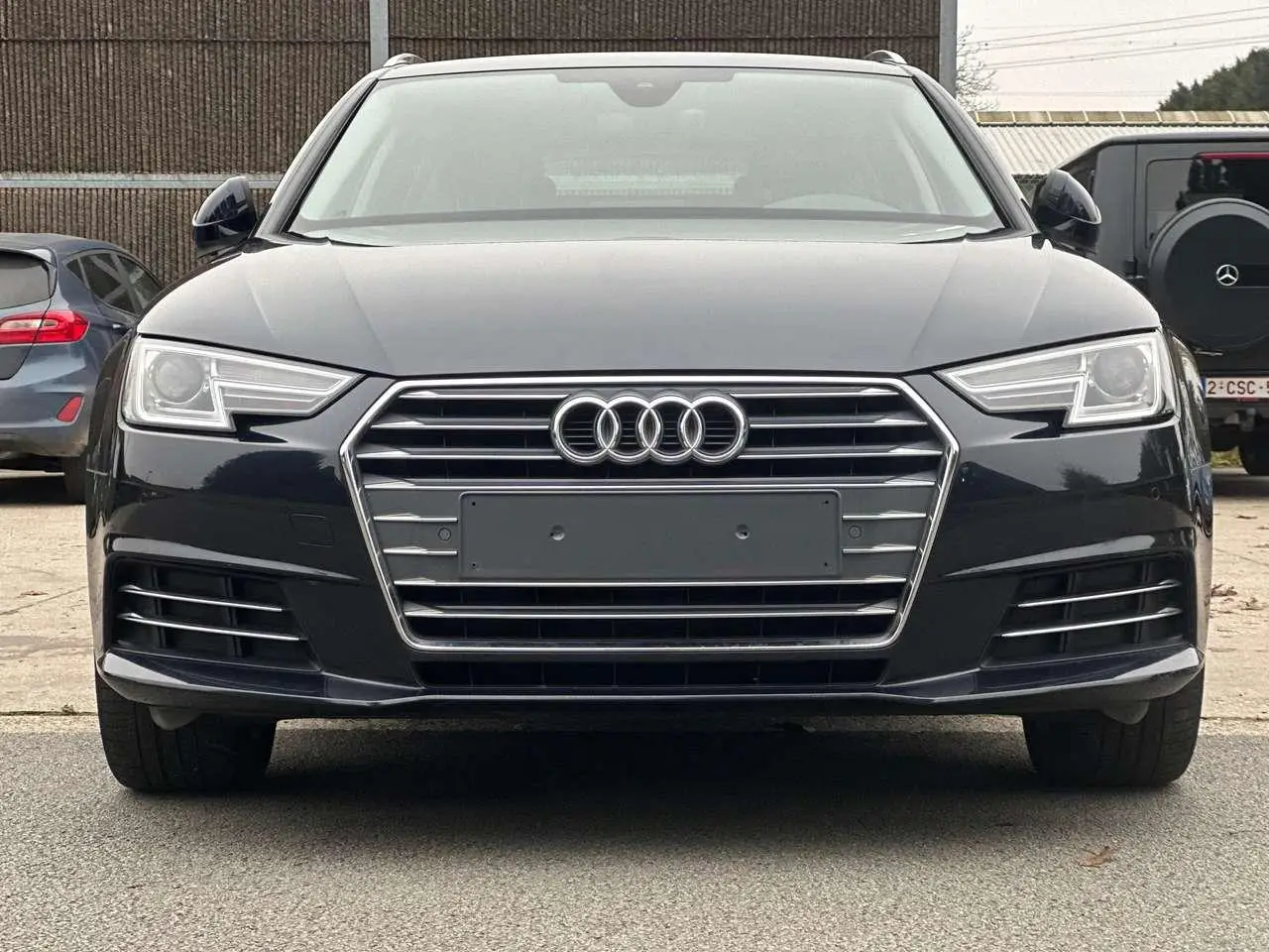 Photo 1 : Audi A4 2018 Essence