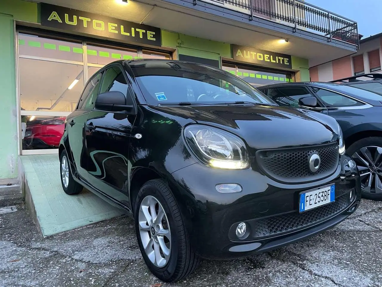 Photo 1 : Smart Forfour 2016 Petrol