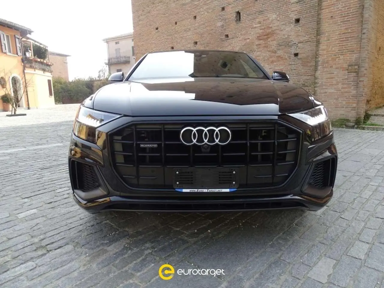 Photo 1 : Audi Q8 2018 Hybride