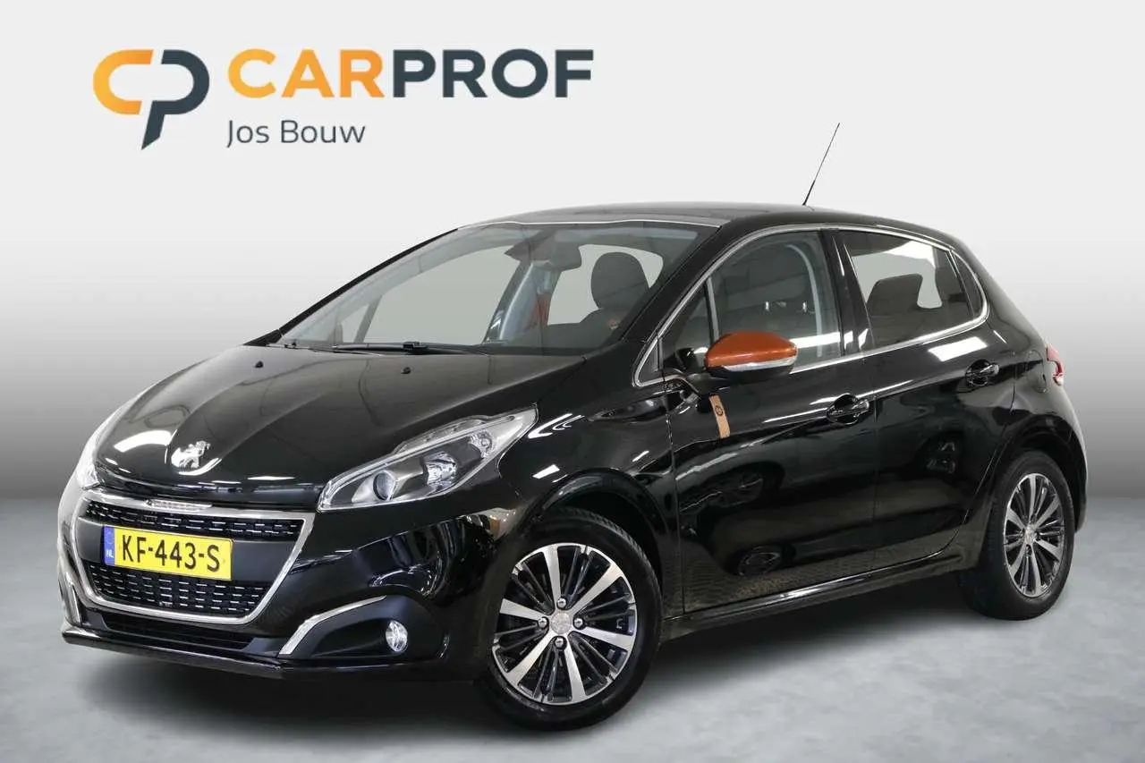 Photo 1 : Peugeot 208 2016 Petrol